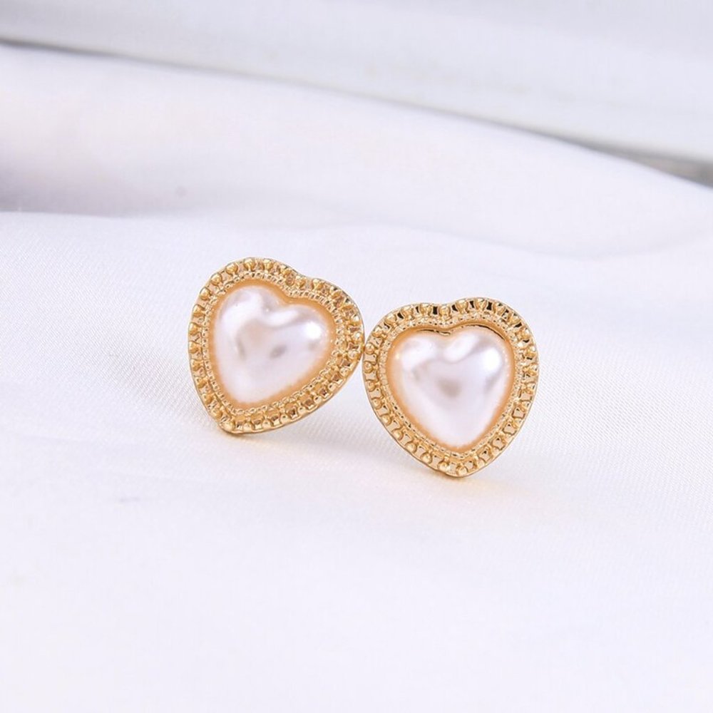 Puffed Pearl Gold Heart or Quilted Gold Heart - Picture 5 of 7
